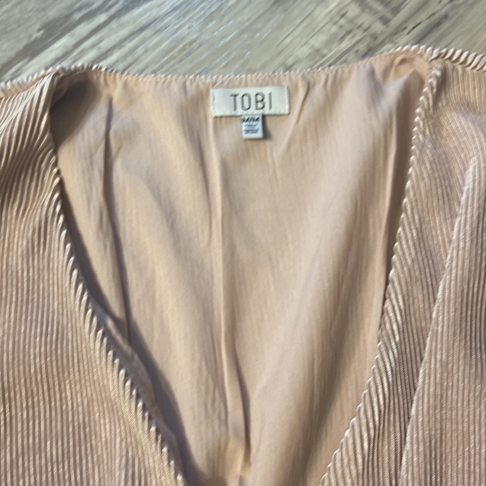 Tobi Ribbed Romper - Picture 3 of 11